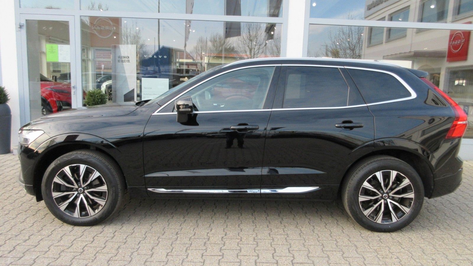 Fahrzeugabbildung Volvo XC 60 B4 Plus Bright 2WD