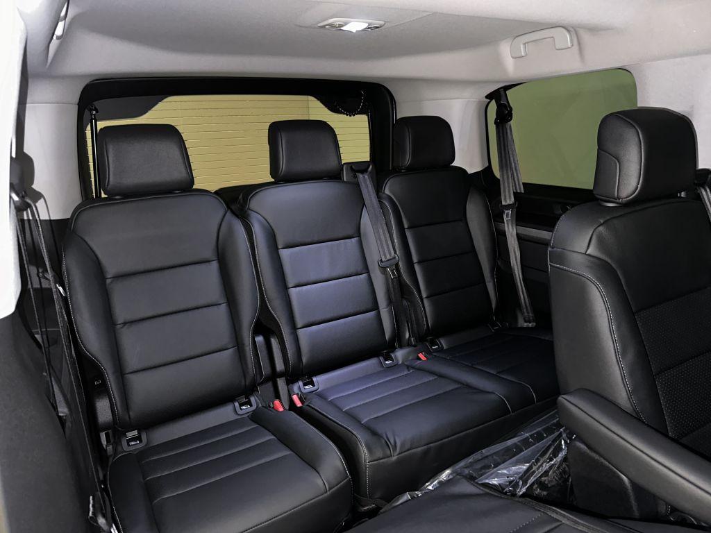 Toyota Proace Verso L2 Lounge Sthzg.,Leder,Pano,sofort