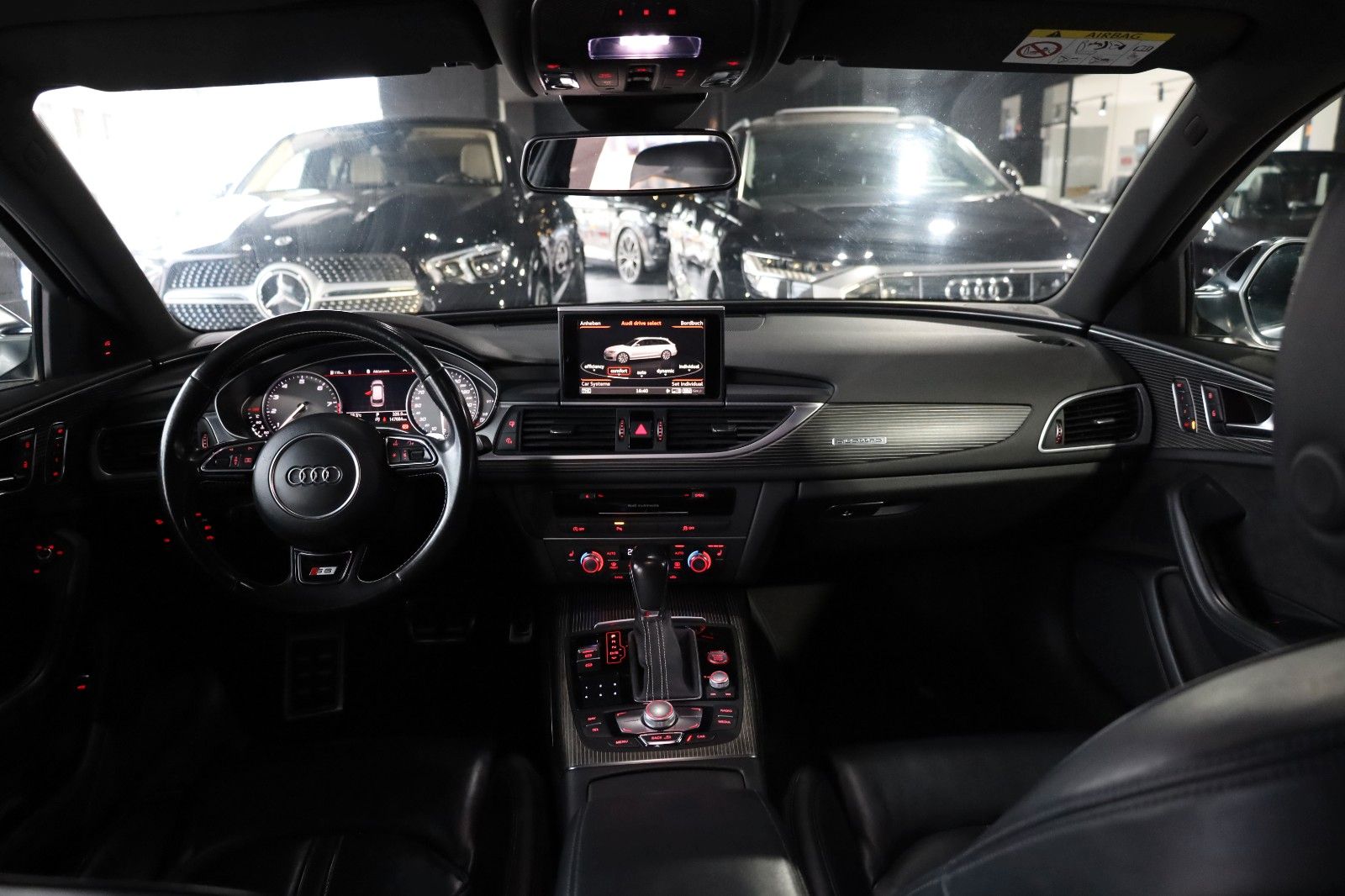 Fahrzeugabbildung Audi S6 Avant 4.0 TFSI *Panorama*Memory*K-Entry