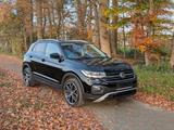 Volkswagen T-Cross 1.6 TDI SCR DSG, LED, Leder-Lenkr., top! - Volkswagen T-Cross mit Diesel-Antrieb: Automatik