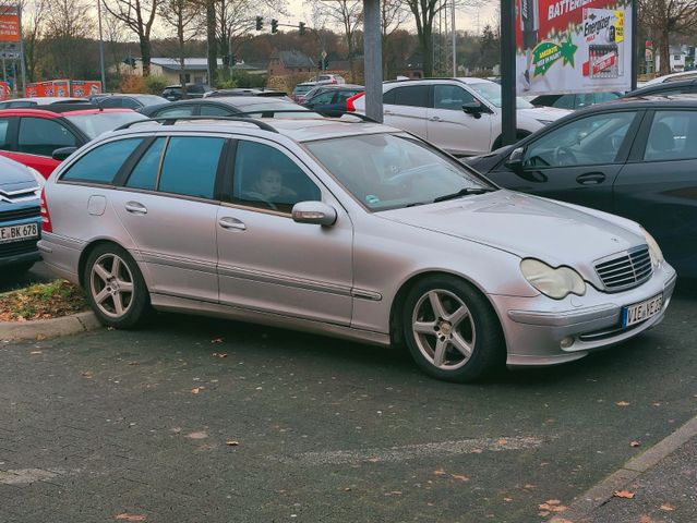 Mercedes-Benz C 240 T AVANTGARDE Avantgarde