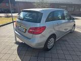 Mercedes-Benz B 180 CDI BlueEFFICIENCY - - Mercedes-Benz B 180: Von Privat