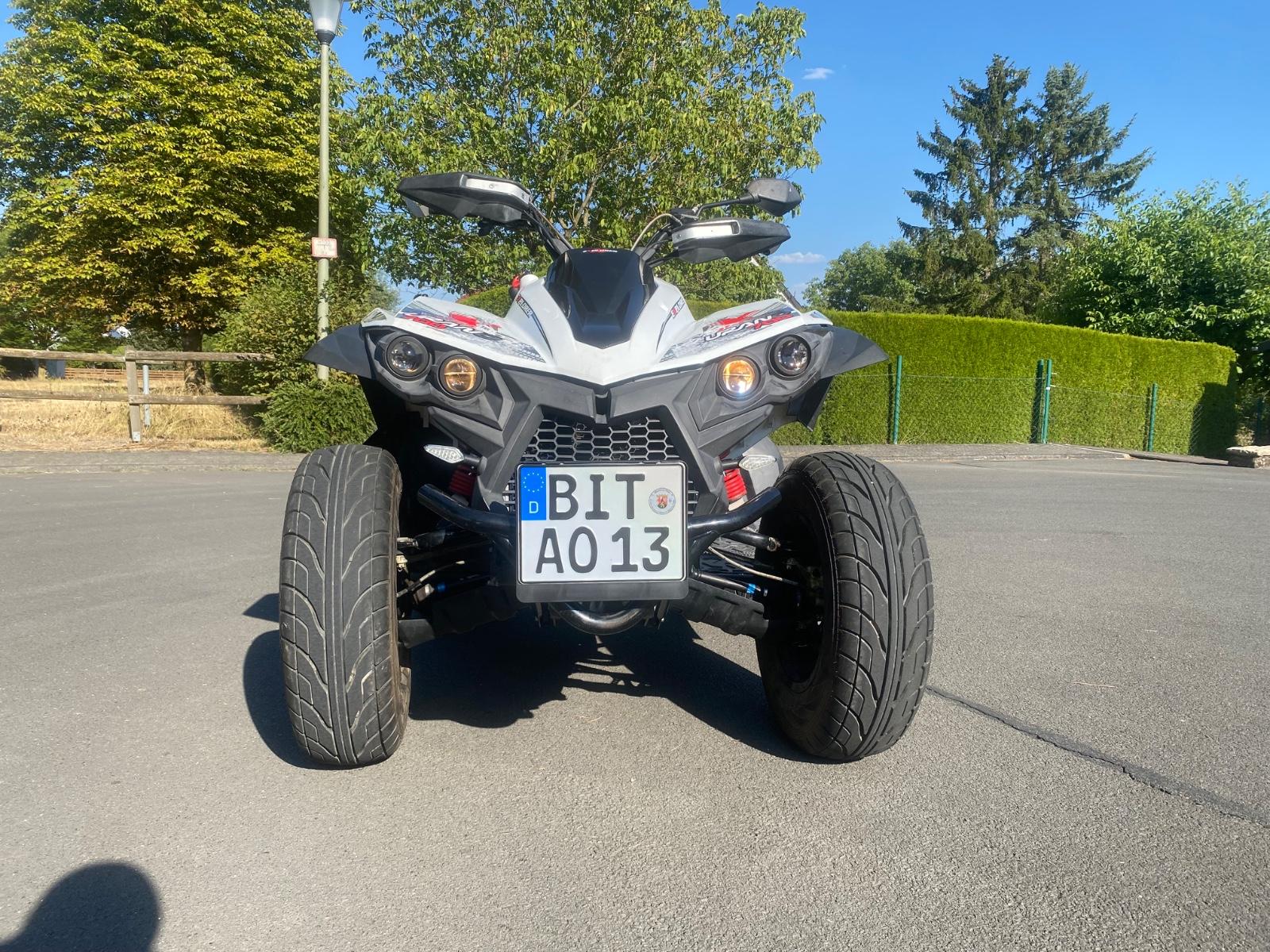 Explorer  2015 — rear view