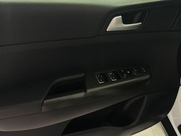 KIA Sportage - 12