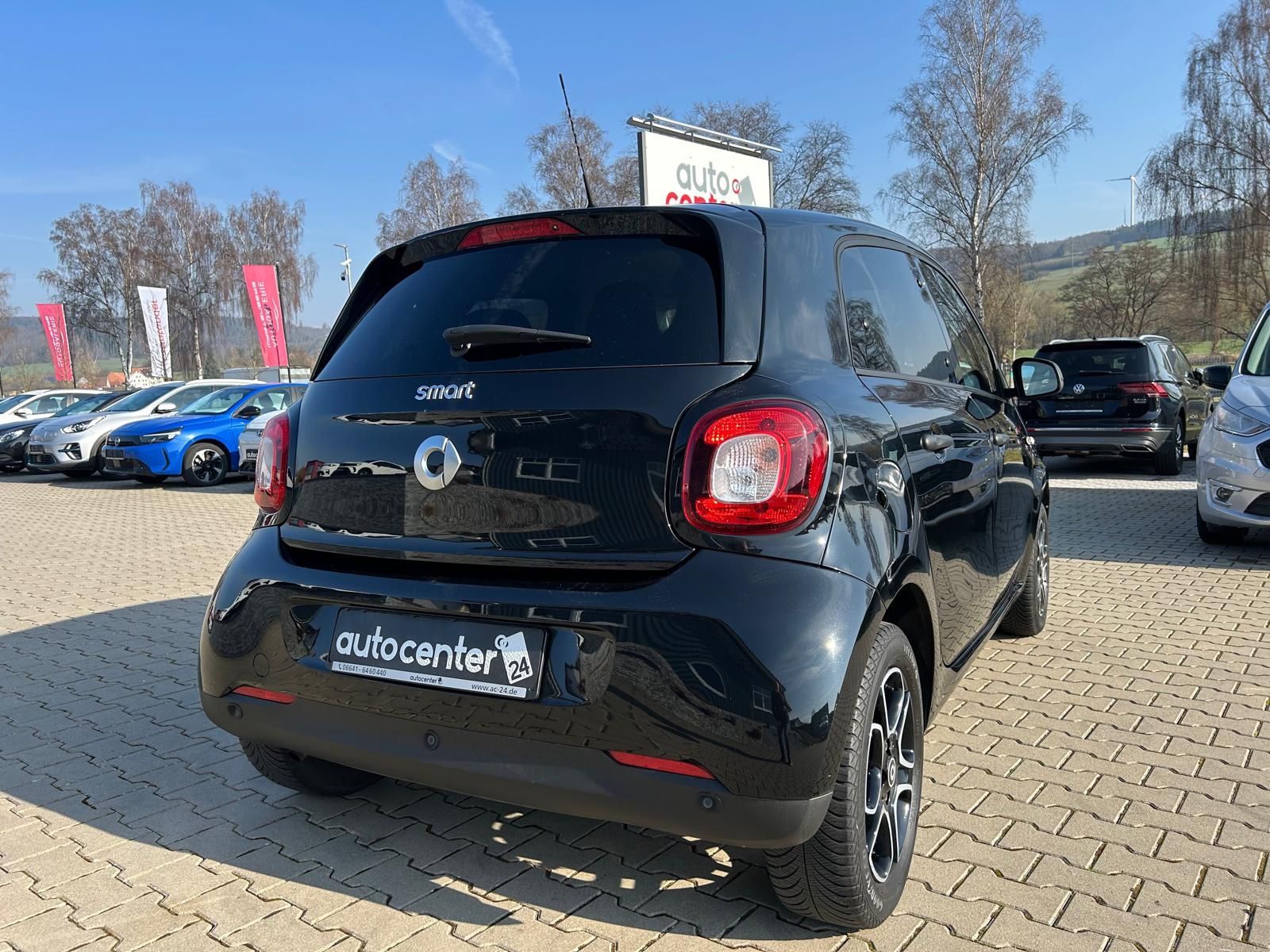 Fahrzeugabbildung Smart ForFour°Sitzheizung°PDC°Klimaauto.°2.Hand°