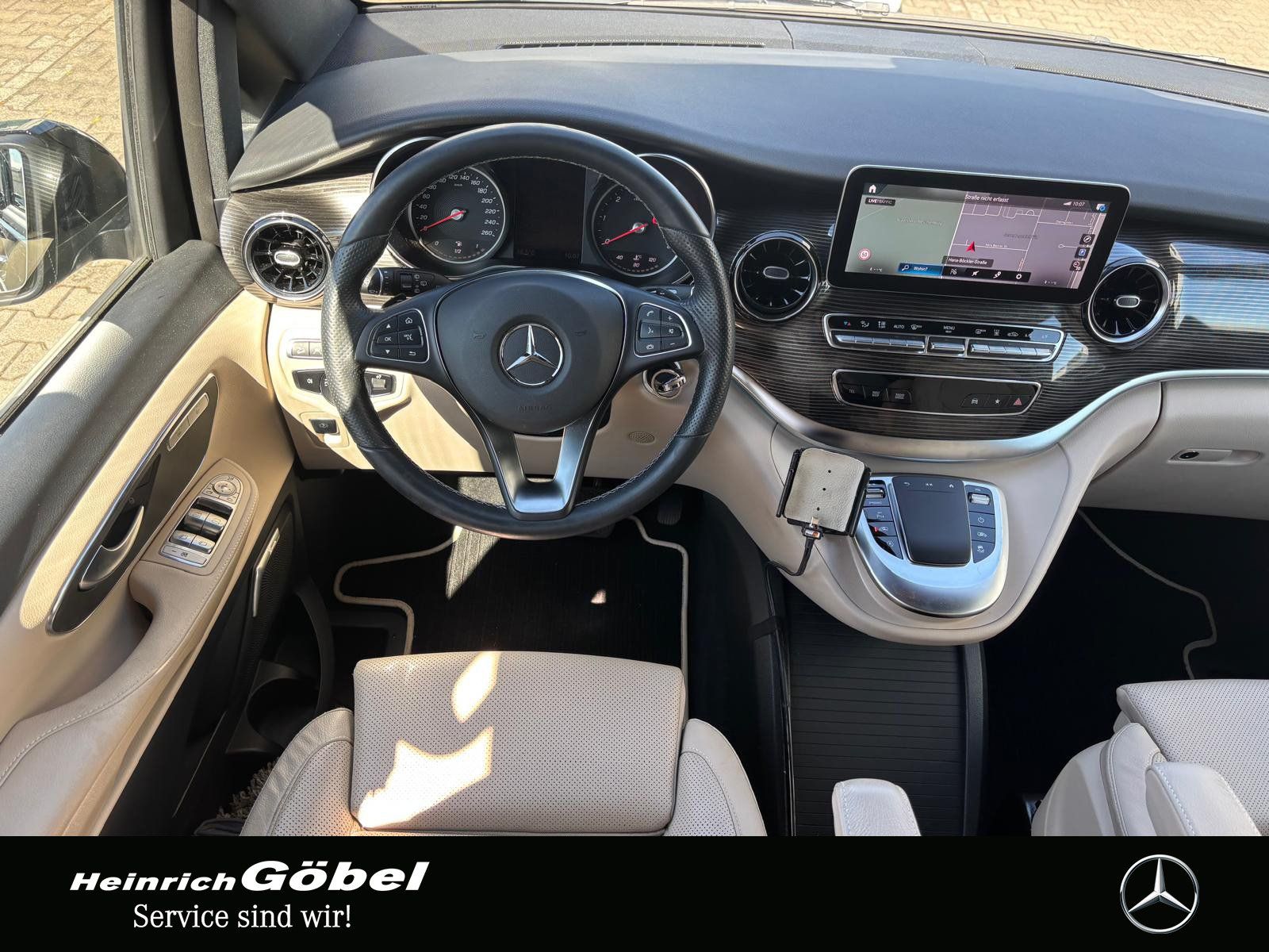 Fahrzeugabbildung Mercedes-Benz V 300 d 4M AVA-EDI*EXTRA-LANG*BURMESTER*360°KAME