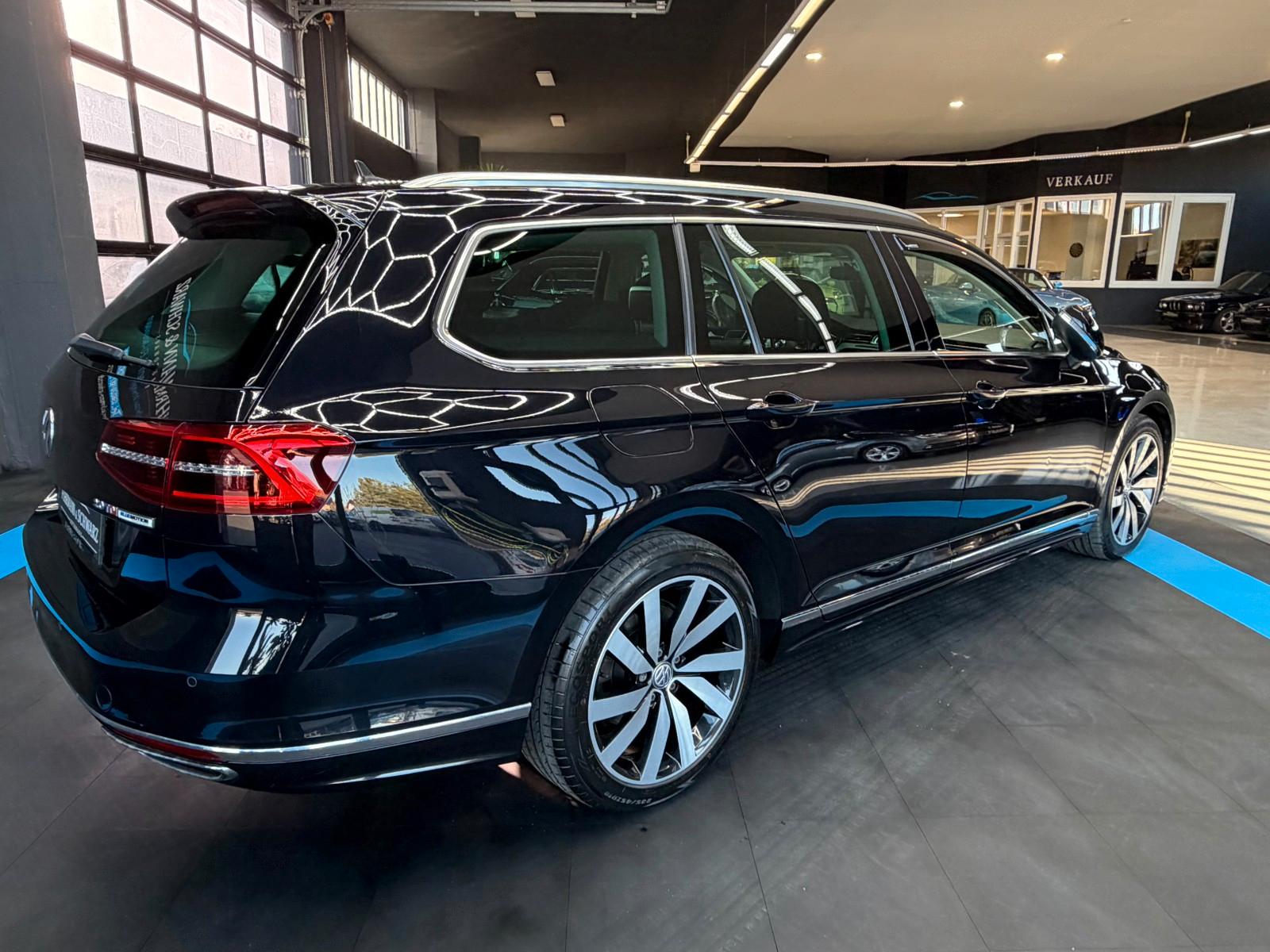 Volkswagen Passat2.0TDI DSG Highl.R-Line+AHK+Navi+Rückfahrk
