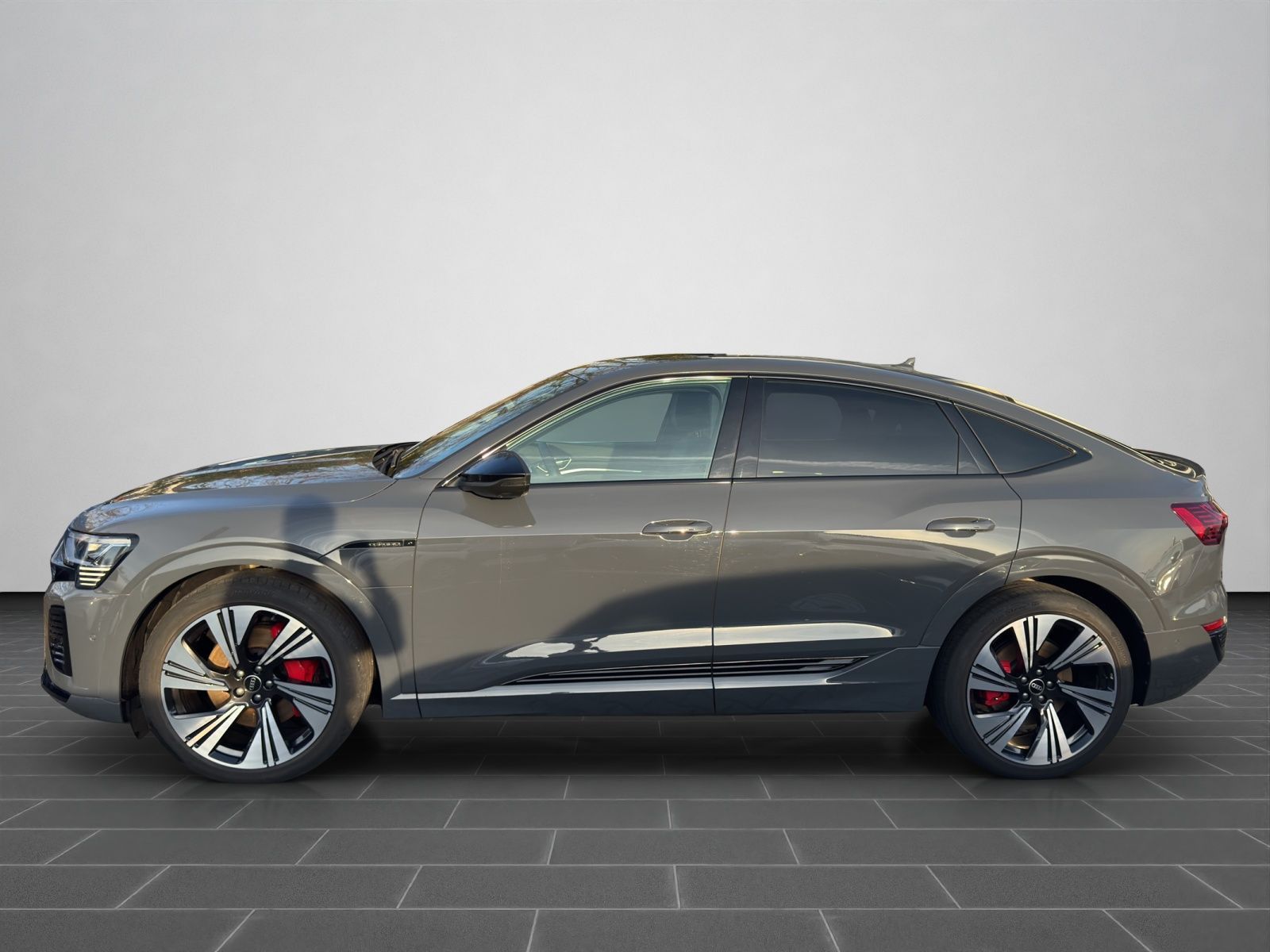 Audi Q8 e-tron - Bild 8