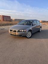 Volvo S40 2.4 Geartronic Momentum Momentum - Volvo S40 aus 2004