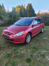 Peugeot 307 DVD 135 DVD - rote Peugeot 307