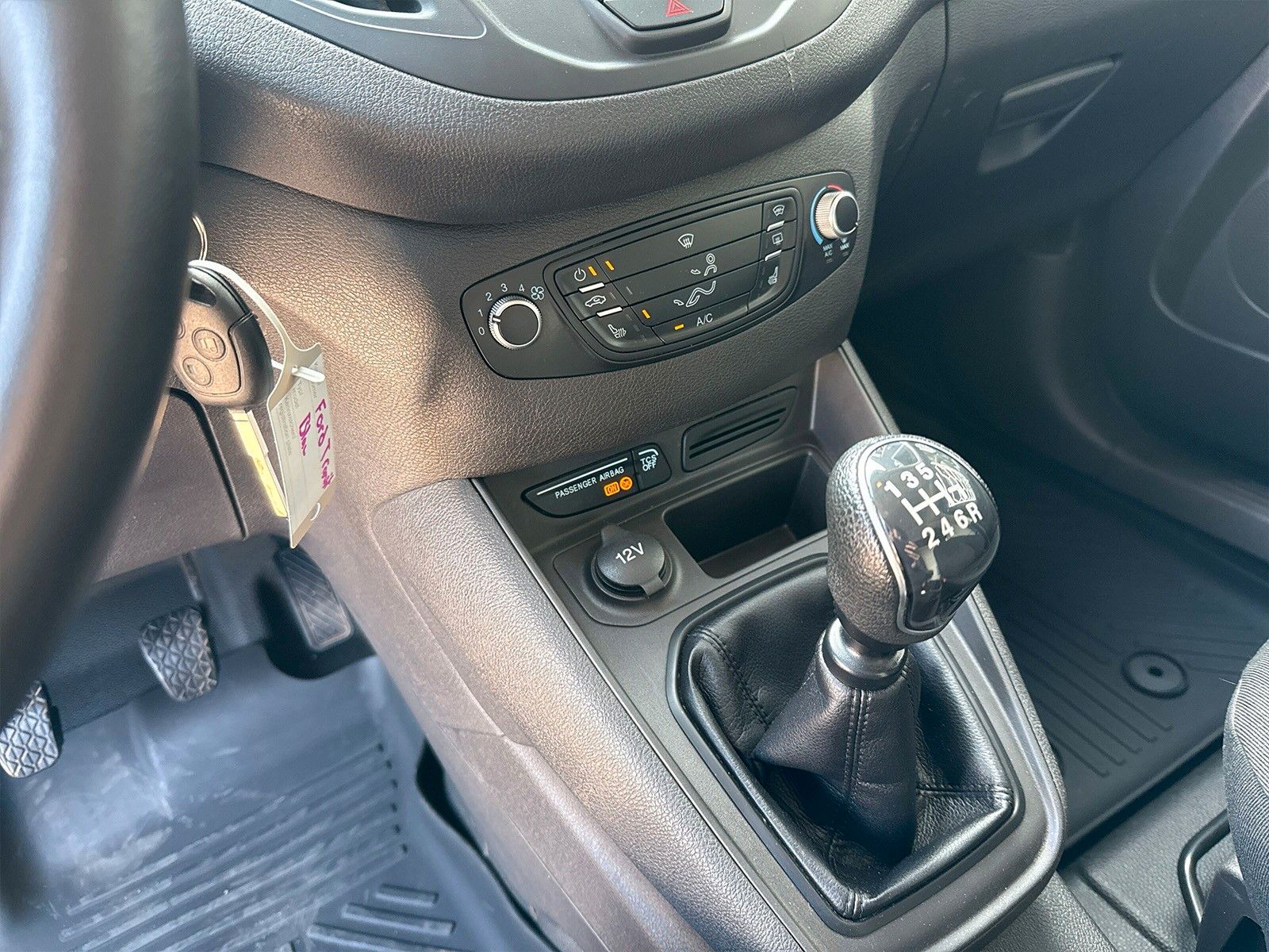 Fahrzeugabbildung Ford Transit Courier Trend*Shz*Multi*Klimaanalage*