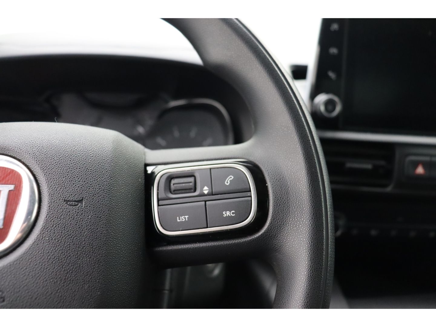 Fahrzeugabbildung Fiat Doblo Kastenwagen L2 1.5 linke Schiebetür,Kame