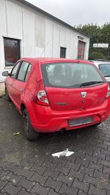 Dacia sandero 1.4 mit gasanlage - : mit Gasanlage