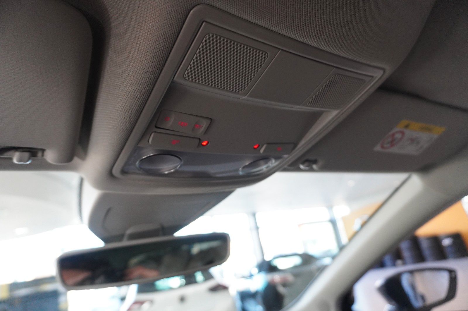 Fahrzeugabbildung SEAT Leon ST 1.6 TDI STYLE DSG NAVI/LED/KAMERA/SH/AHK