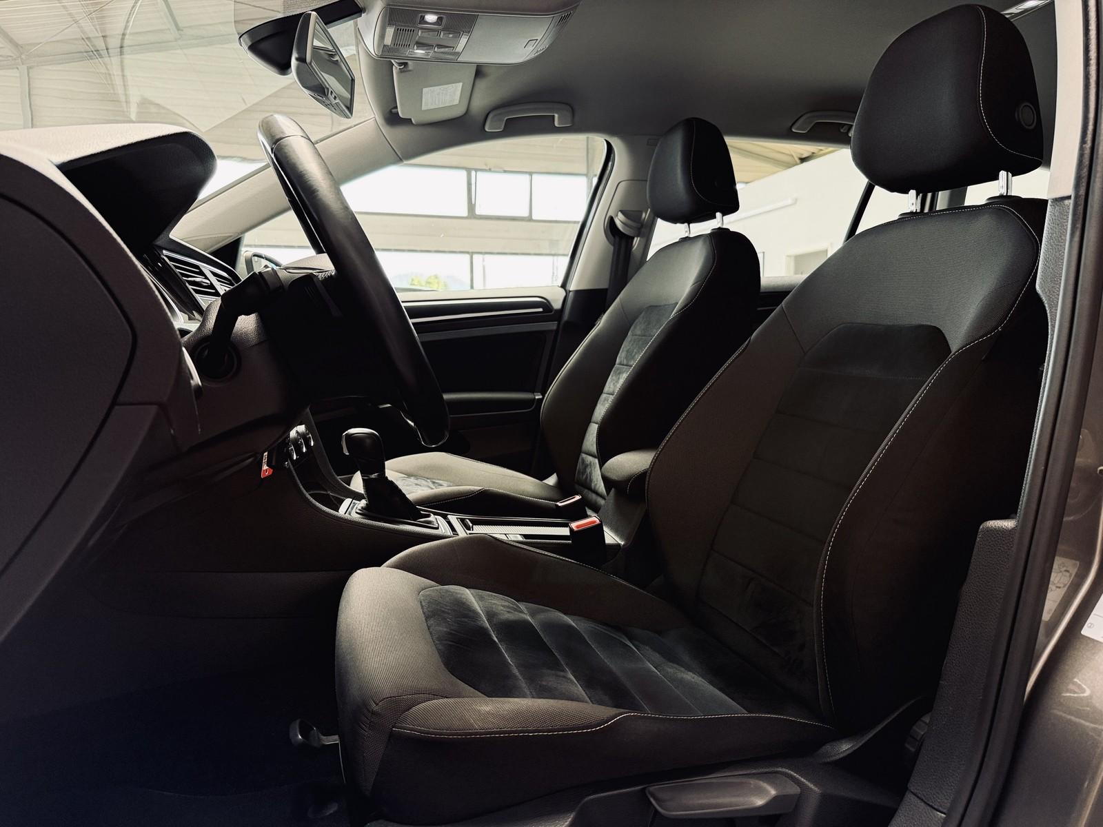 Volkswagen Golf Variant Highline Automatik |AHK|NAVI|KAMER|