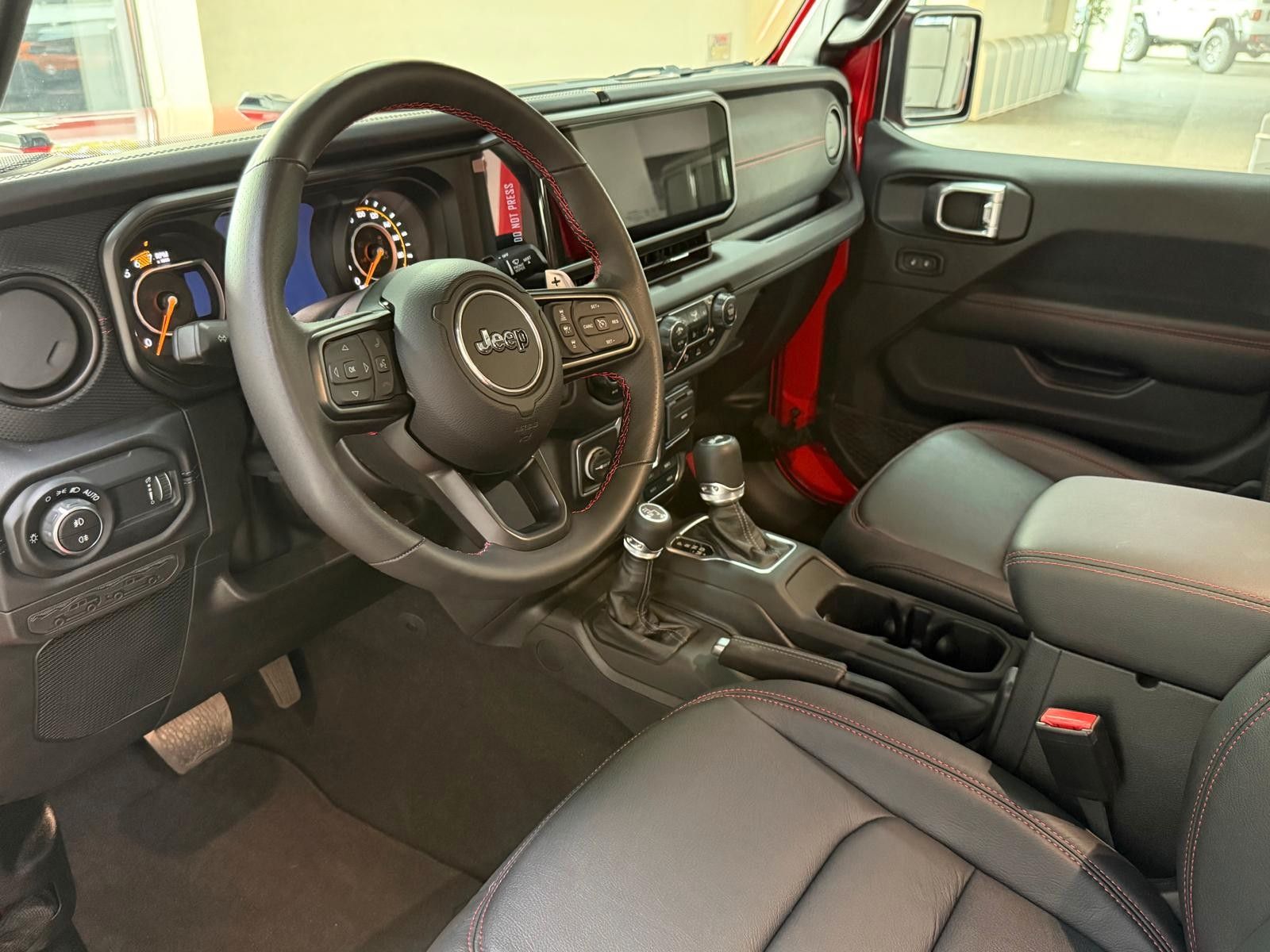 Fahrzeugabbildung Jeep RUBICON 392-6.4L HEMI V8-AHK 3500KG-35"