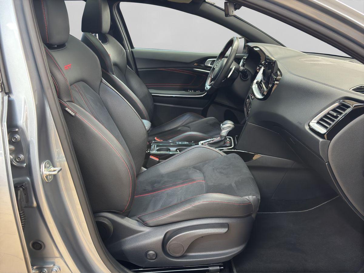 Kia PROCEED 1.6T GT PANO-DACH+NAVI+LED+KAMERA+CARPLA