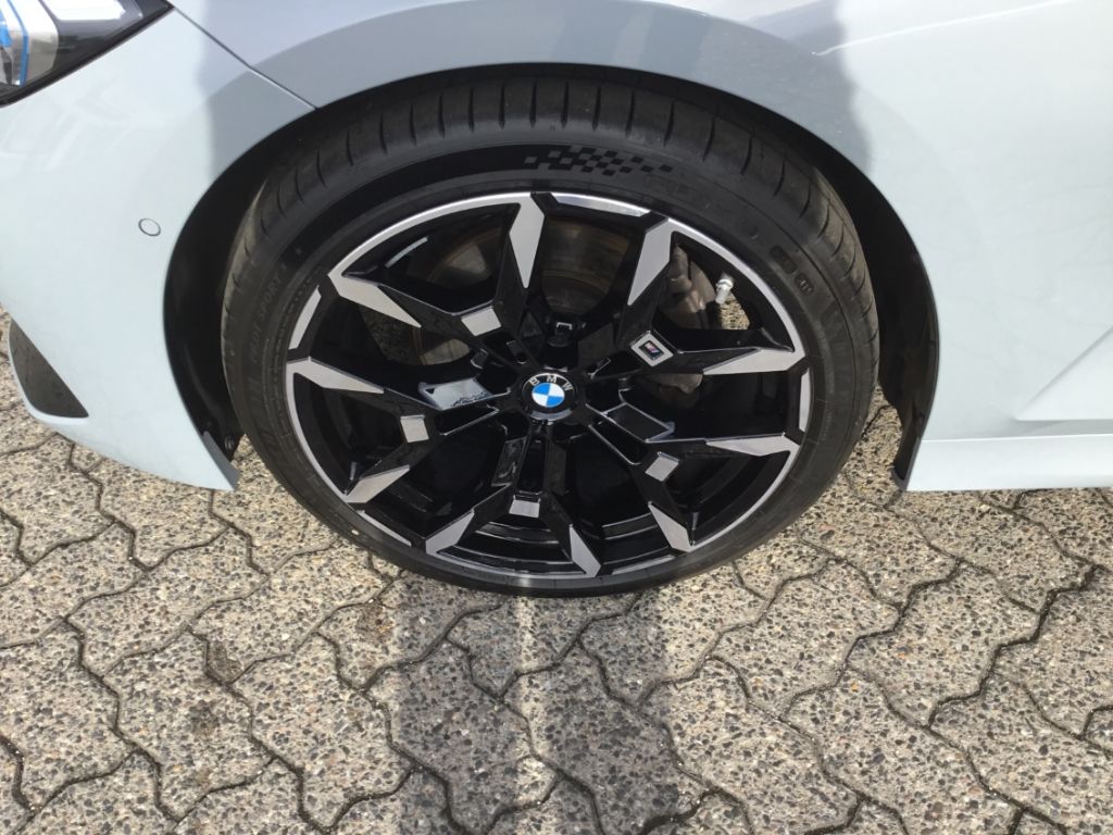 BMW 320 iA Tour M-Sport 19''SR neu Pano HUD ACC PA foto 3