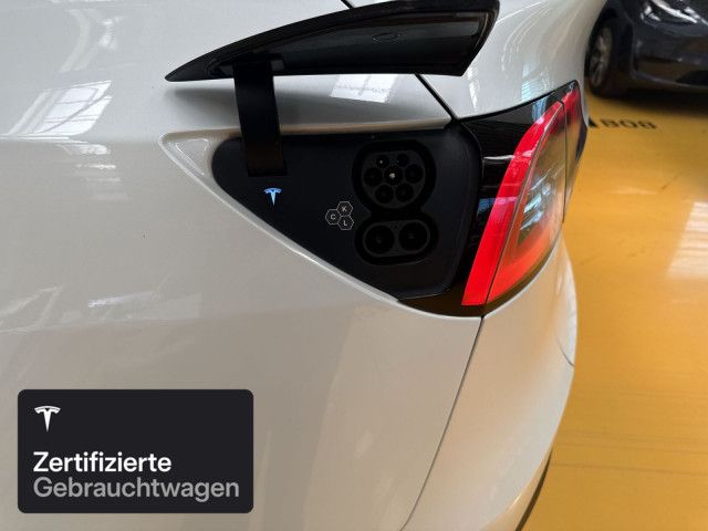 Tesla Model Y Long Range AWD foto 19