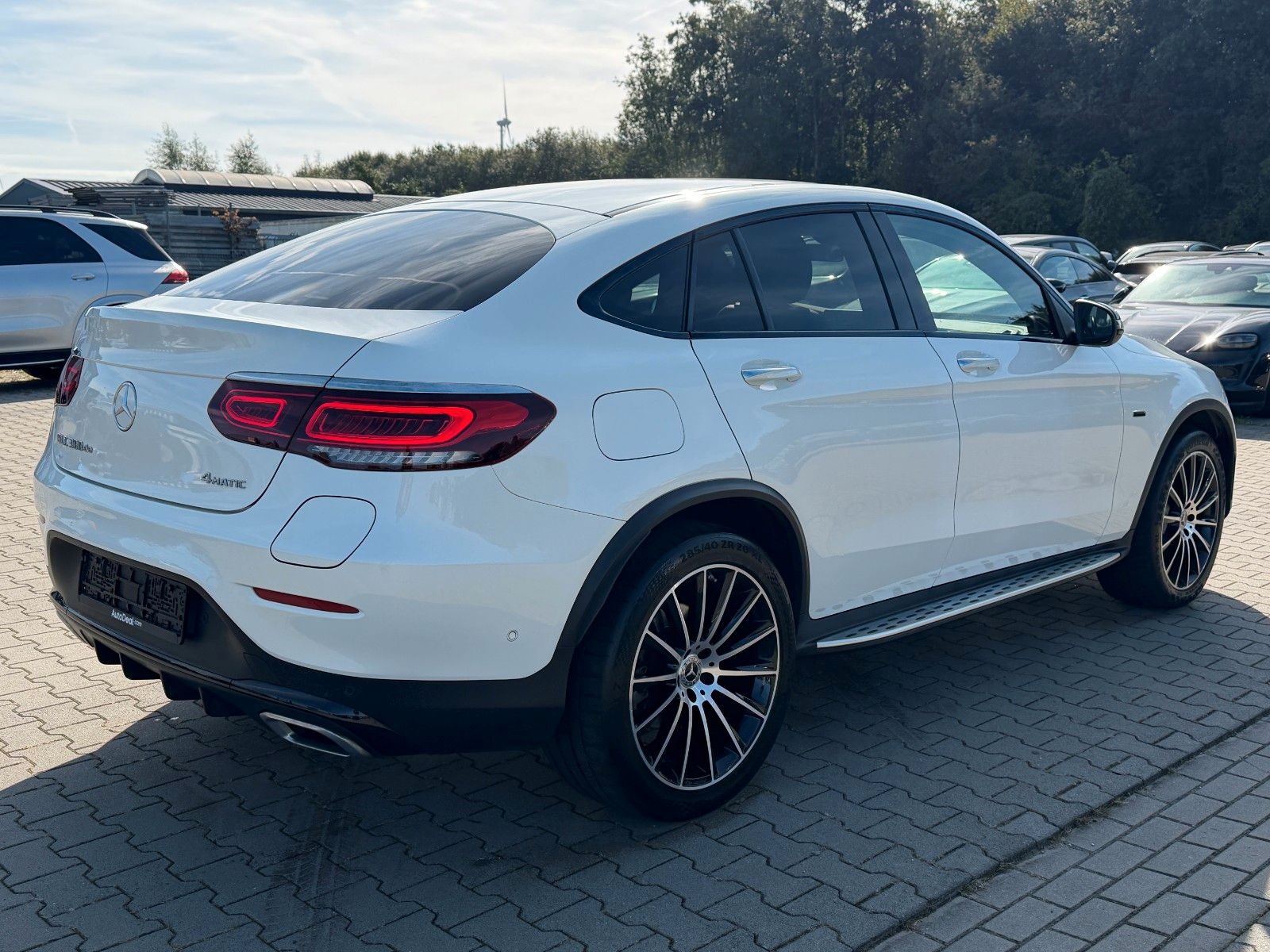 Mercedes-Benz GLC Coupé 300de AMG Line Exclusiv Panoramadach foto 4
