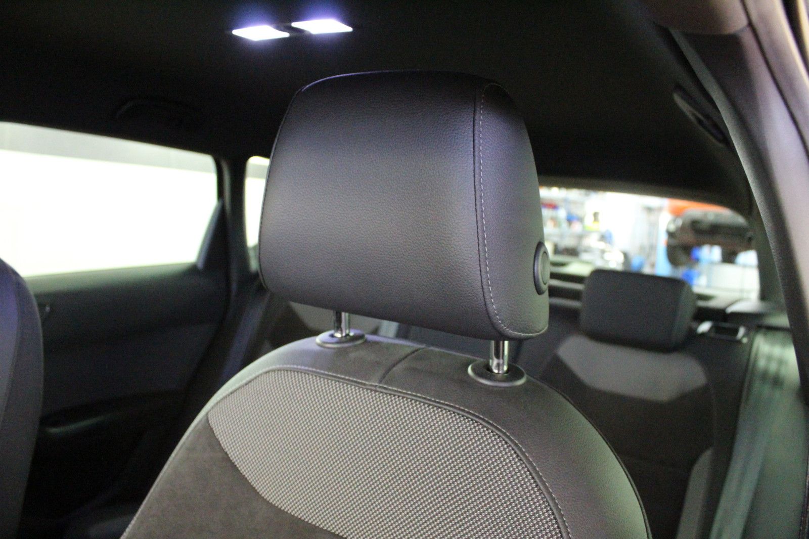 Fahrzeugabbildung SEAT Ateca 1.5 TSI ACT 110kW Xcellence DSG *Winterräd