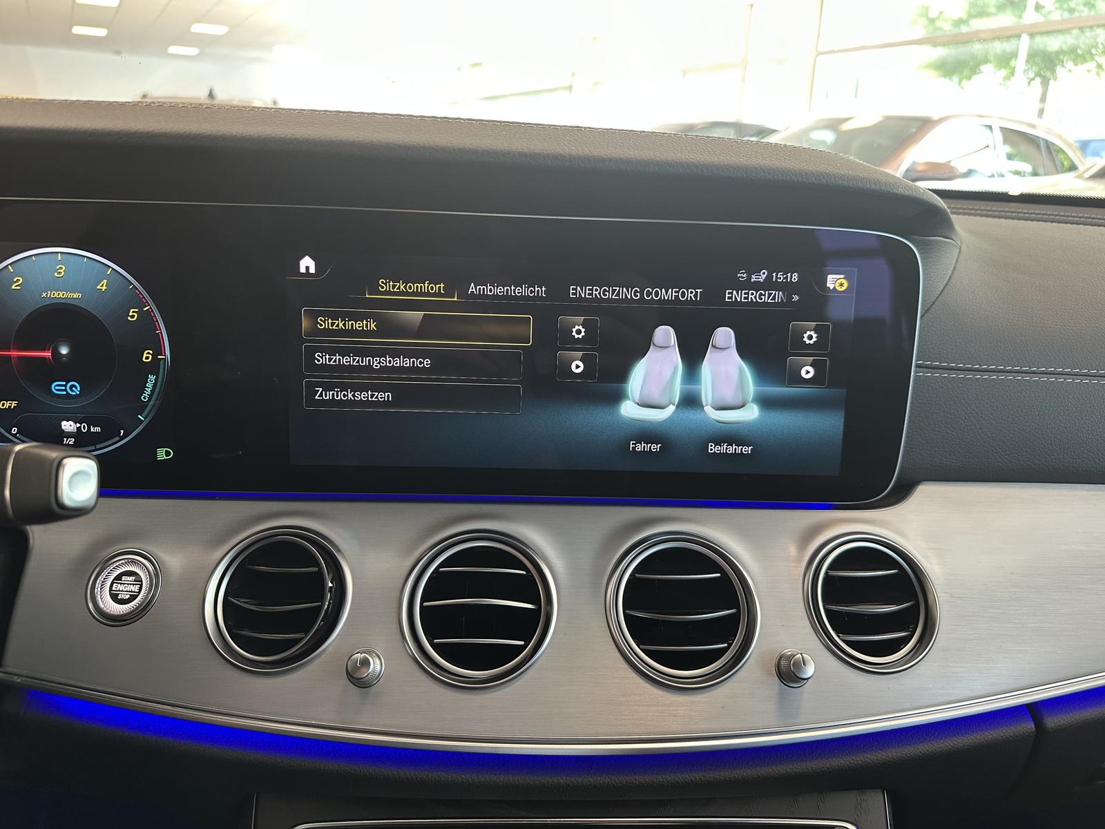 Mercedes-Benz E 300 de*4Matic*AMG+Night p.*ACC*360*Burmester