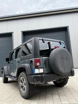 Jeep Wrangler Unlimited 10th 3.6 V6 Automatik - Jeep Wrangler mit Benzin-Antrieb: Geländewagen