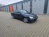 Mercedes-Benz CLK 280 Mercedes-Benz Tansanitblau - Mercedes-Benz CLK 280 aus 2005