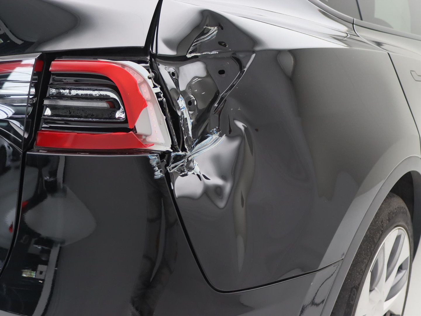 Tesla Model Y Standard RWD Plus 351pk [ HW4+LFP ACCU+A imagem 2