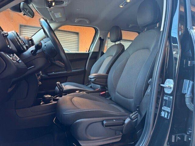 MINI One D Countryman