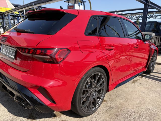 AUDI RS3 Sportback 280km/h*LEDER*PANO*MATRIX*SONOS