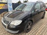 Volkswagen Touran United - Volkswagen Touran aus 2008: United