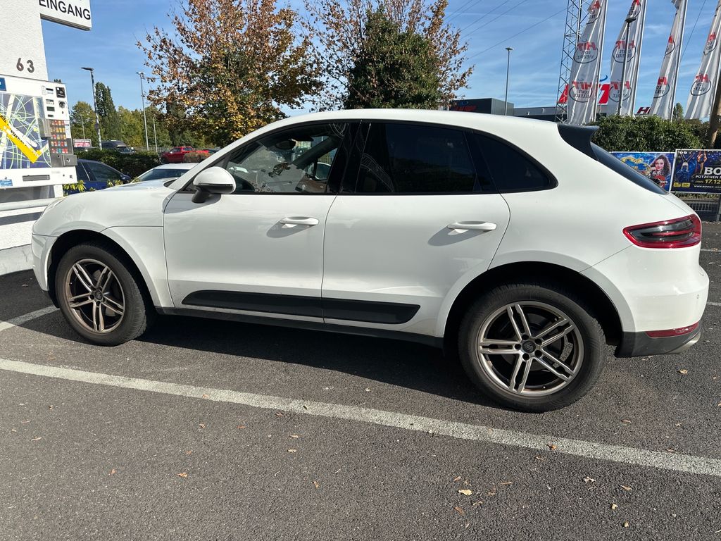 Image of Porsche Macan