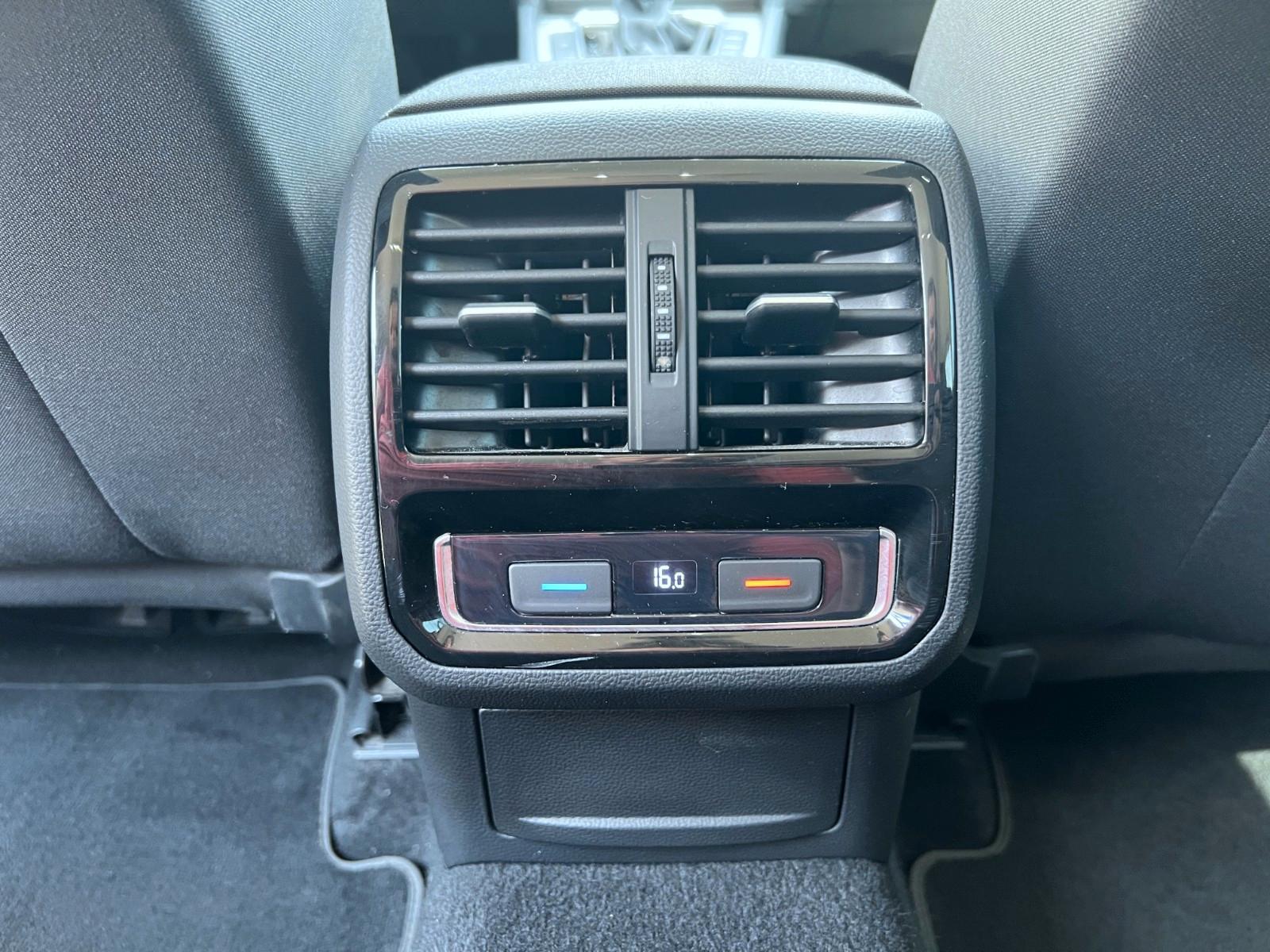 Volkswagen Passat Variant Comfortline*Navi*Cam*ACC*S-Heft*