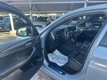 BMW X4 - 11