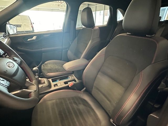Fahrzeugabbildung Ford Kuga ST-Line X 1.5 EcoBoost EU6d