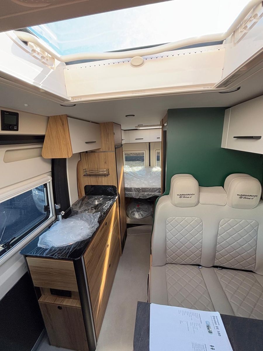 Fahrzeugabbildung Karmann Dexter DE 580 140 PS und Concept Paket