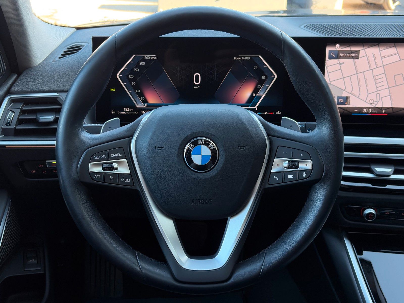 Fahrzeugabbildung BMW 330i Touring LEDER AKUSTIK PANO LED HiFi CarPlay