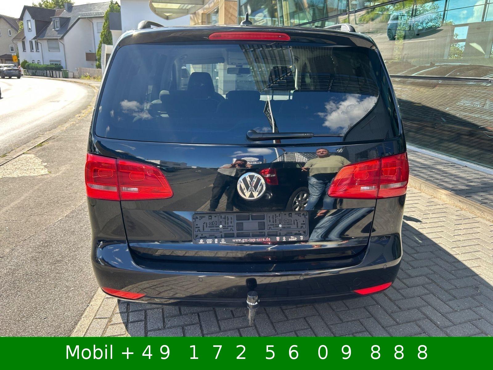 Volkswagen Touran 2011 — photo 10