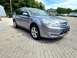 Subaru Outback Kombi, AHK,Navi,Leder,Kamera,Schiebedach - Subaru Gebrauchtwagen in Saarbrücken