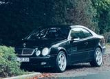 Mercedes-Benz Mercedes CLK 320 Coupé (C208) mit Bi-Colou... - gebrauchte Mercedes-Benz CLK 320 aus dem Jahr 2001