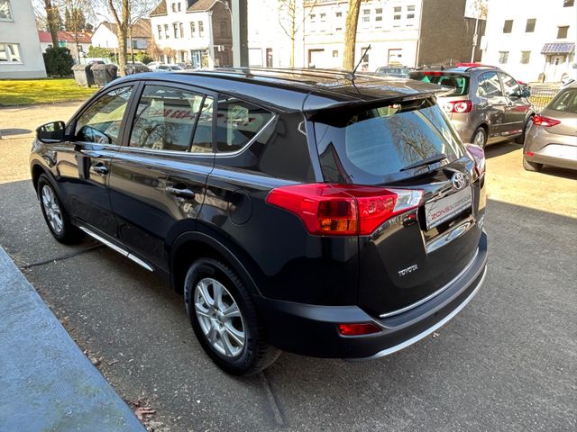 Fahrzeugabbildung Toyota RAV 4  2.0 Diesel Allrad+NaviZB+PDC+Kamera+BT