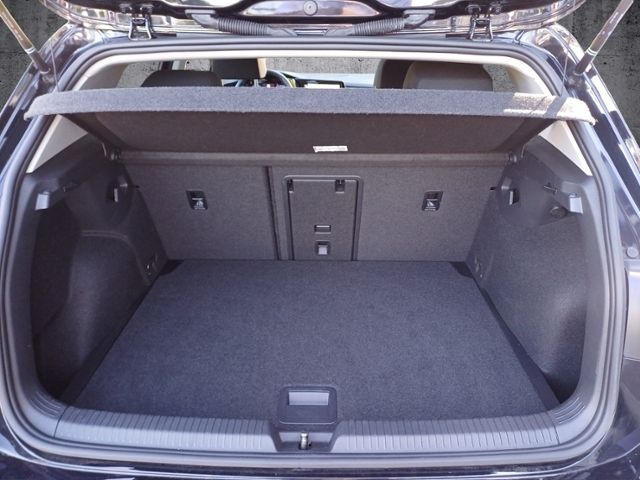 Golf 1.5 TSI Active IQ.LIGHT/ACC/PANO/NAVI/KLIMA