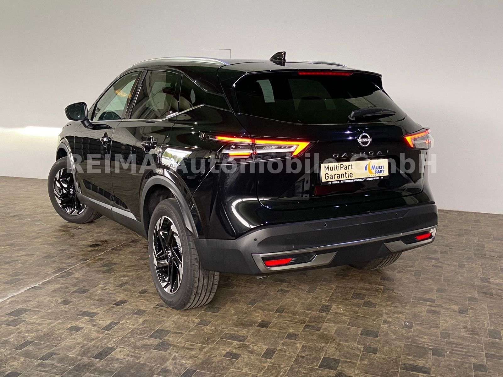 Fahrzeugabbildung Nissan Qashqai 1.3 DIG-T MHEV , Pano, LED, ACC