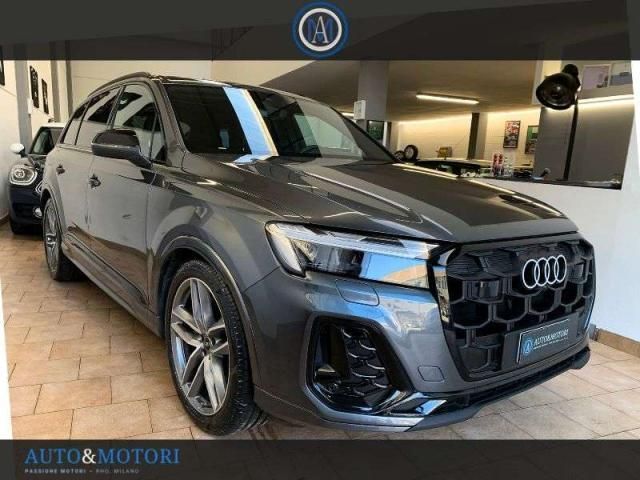 Image of Audi Q7
