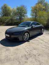Audi TT Coupe 2.0 TDI ultra - 2x S line - Audi TT mit Diesel-Antrieb