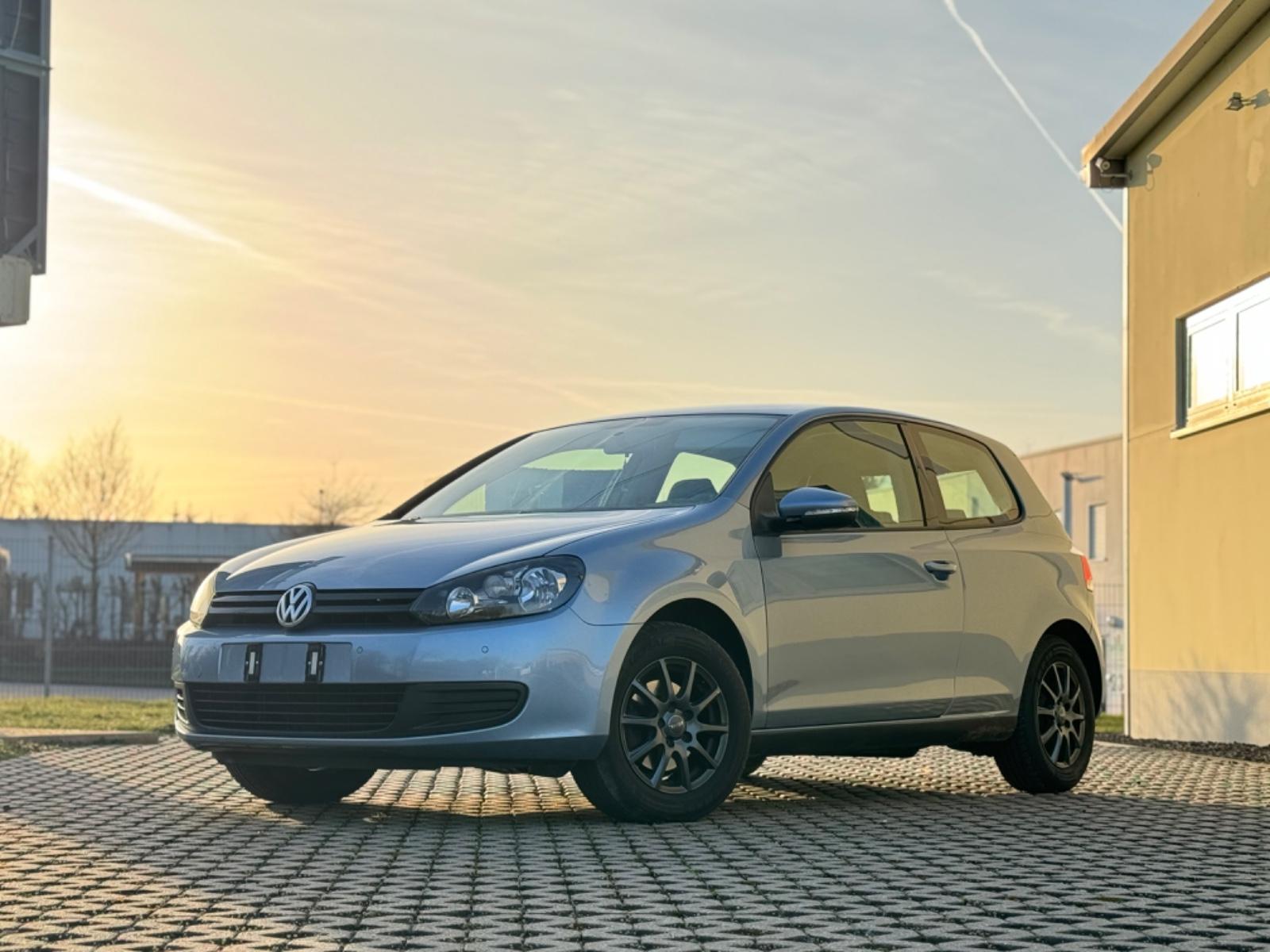 Volkswagen Golf VI Trendline*KLIMA*PDC*BLUET*NAVI*TÜV NEU*