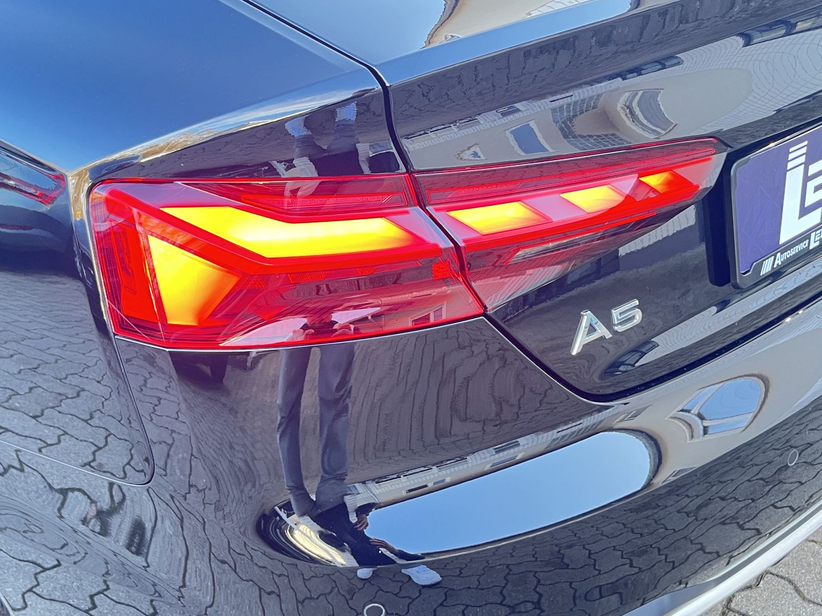 Fahrzeugabbildung Audi A5 **45 TFSI QUATTRO*SHZ*KAMERA**