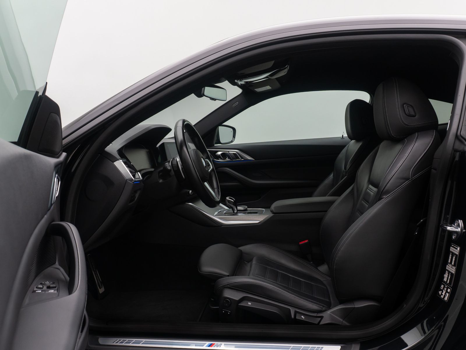 Fahrzeugabbildung BMW 420i xD Coupé M Sport Kamera DAB HiFi Leder 18"