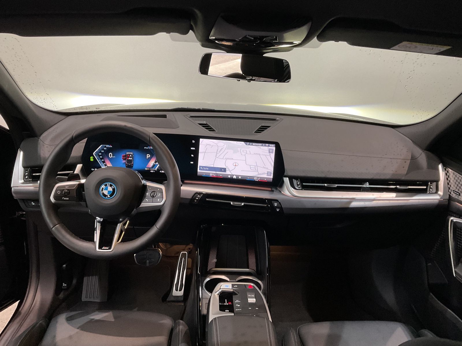Fahrzeugabbildung BMW iX2 xDrive30 |Aktivsitz |M Sportpaket |19 M LMR